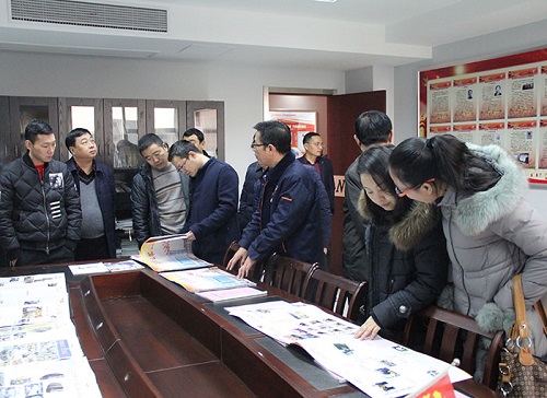 兴化市非公企业书记与荔枝视频免费观看版最新交流党建经验